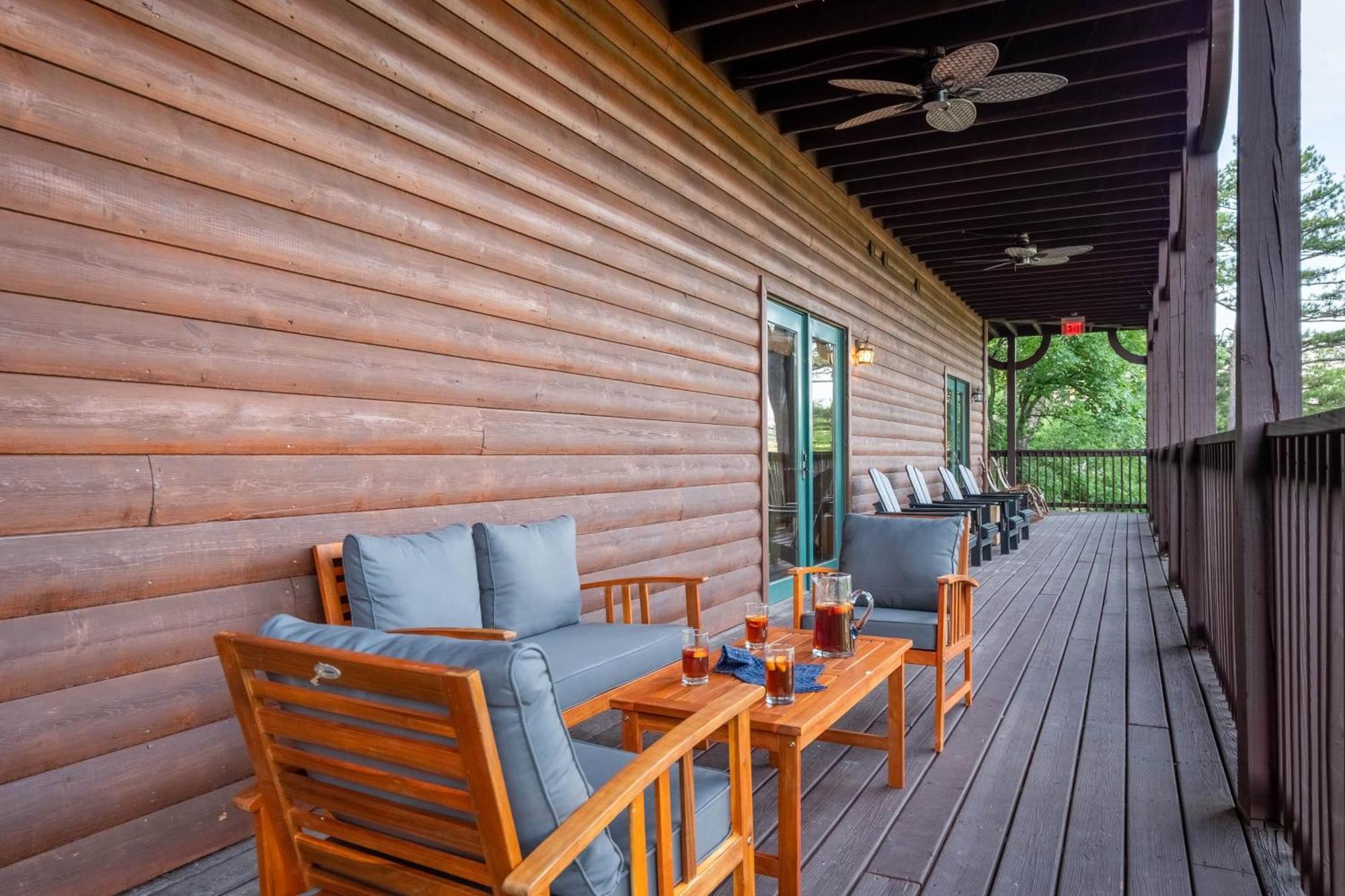 Hickory Ridge By Avantstay Incredible Private Elevated Cabin Sleeps 20 Gatlinburg Eksteriør billede